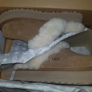 Women's UGG Slippers - Disquette
